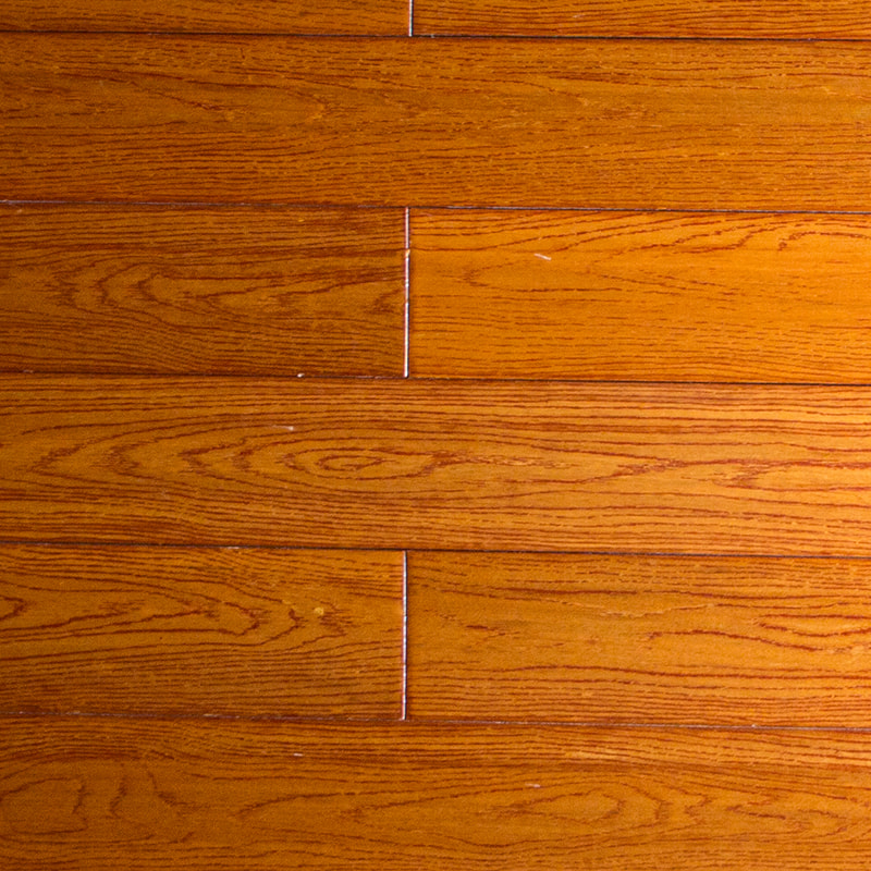 Pavimenti in legno massello rovere marrone chiaro giallo opaco