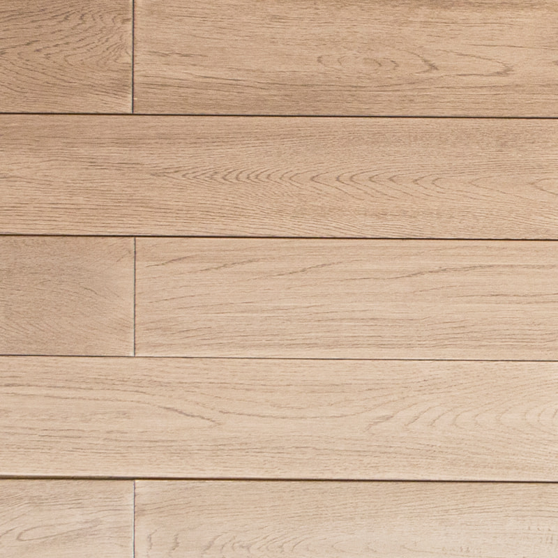 Pavimento in legno massello opaco rovere smaltato grigio chiaro