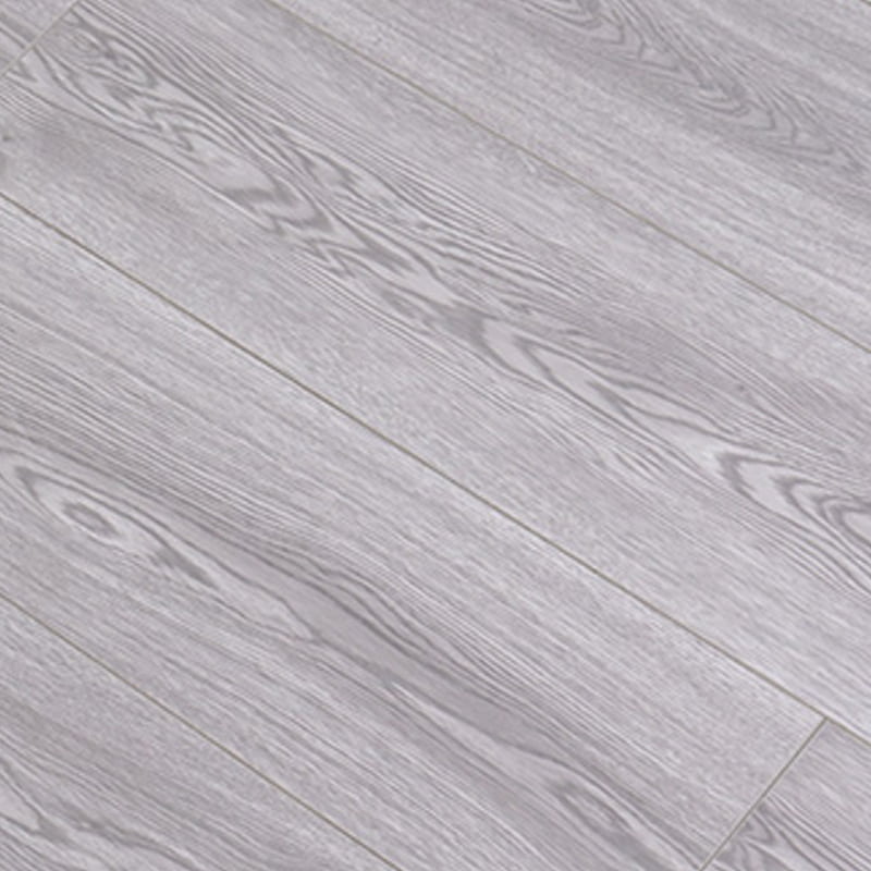 Pavimenti in legno ingegnerizzato con chiusura a scatto opaca a grana dritta in legno di frassino giallo chiaro multistrato